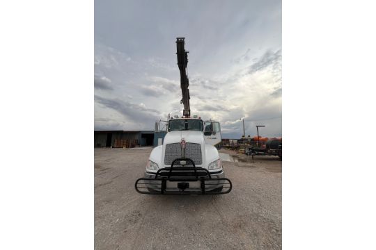 Artesia, NM- 2015 Kenworth Slickline Truck