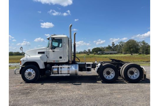 2019 MACK PINNACLE P164T DAY CAB ROAD TRACTOR