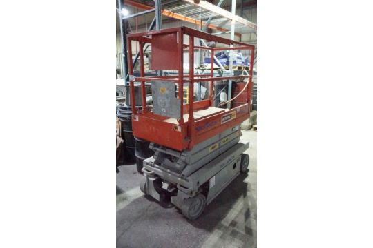 SKYJACK SJIII 3219 ELECTRIC SCISSOR LIFT W/ 19' PLATFORM…