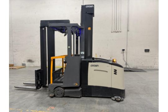 Crown Sit-down Forklift