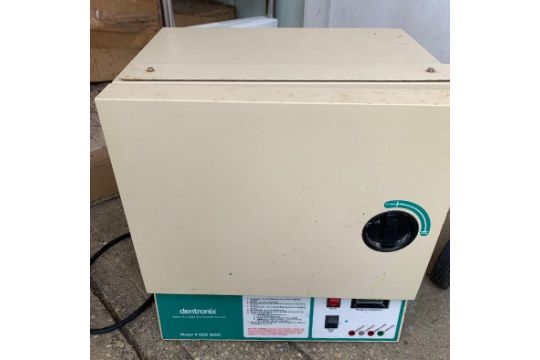 Dentronix Mdl. DDS 5000 Bench Top Auto Clave