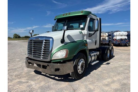 2016 FREIGHTLINER CASCADIA DAYCAB