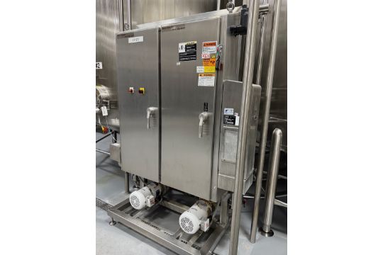 Barry Wehmiller Dual Pump Skid with 2 Door Stainless…