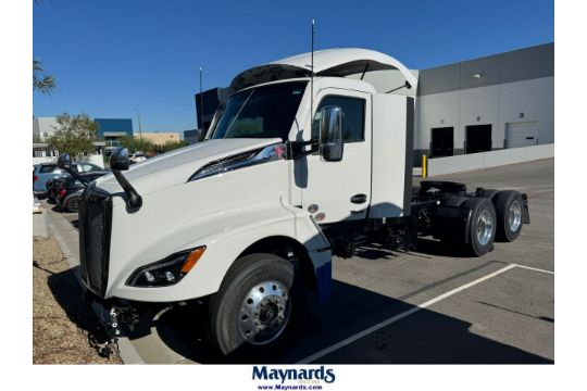 2025 Kenworth T680 Day Cab Truck (Missing…