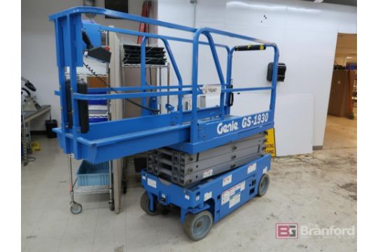 Genie Scissor Lift, GS-1930 GS3013A119123,…