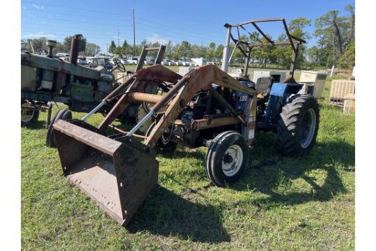 LONG LOADER TRACTOR