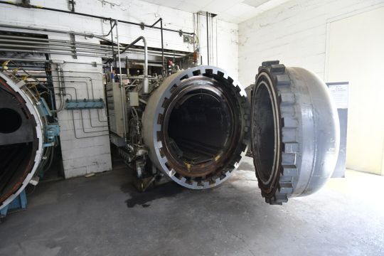 BARON MODEL BAC-410 AUTOCLAVE, 45' DIA. X…