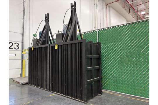 Cardboard compactor with a maximum capacity of…