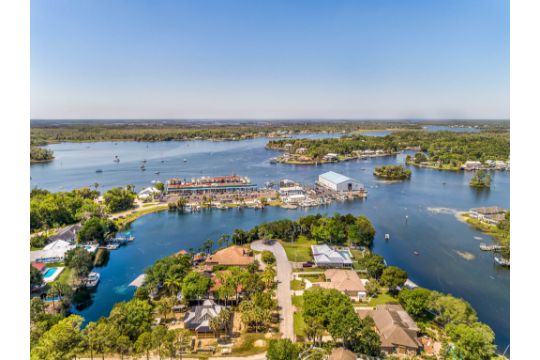 Discover the Rainbow Estate Community in…