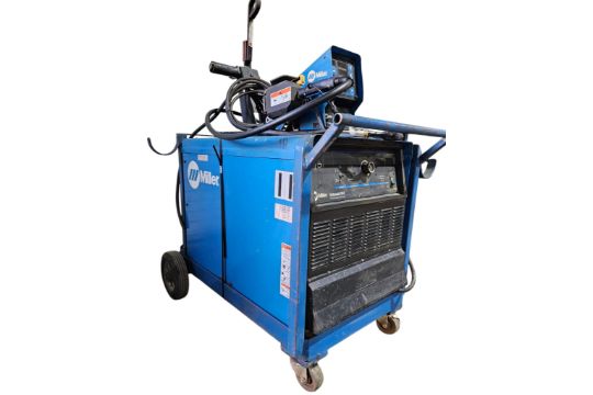 Miller Deltaweld 652 650 Amp Mig Welder with…