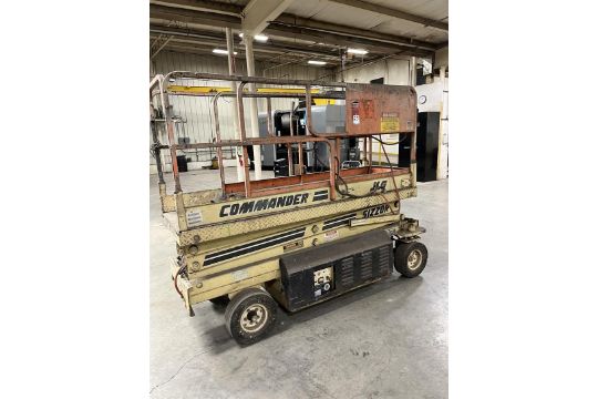 JLG V2425BI COMMANDER SIZZOR Scissor Lift, s/n 20210039,…