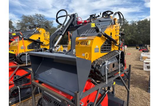 NEW ZJZ ZJZ-380 MINI TRACK LOADER powered…