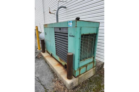 Onan 100 kw Diesel Generator, Model 100DGDBL30472A,…