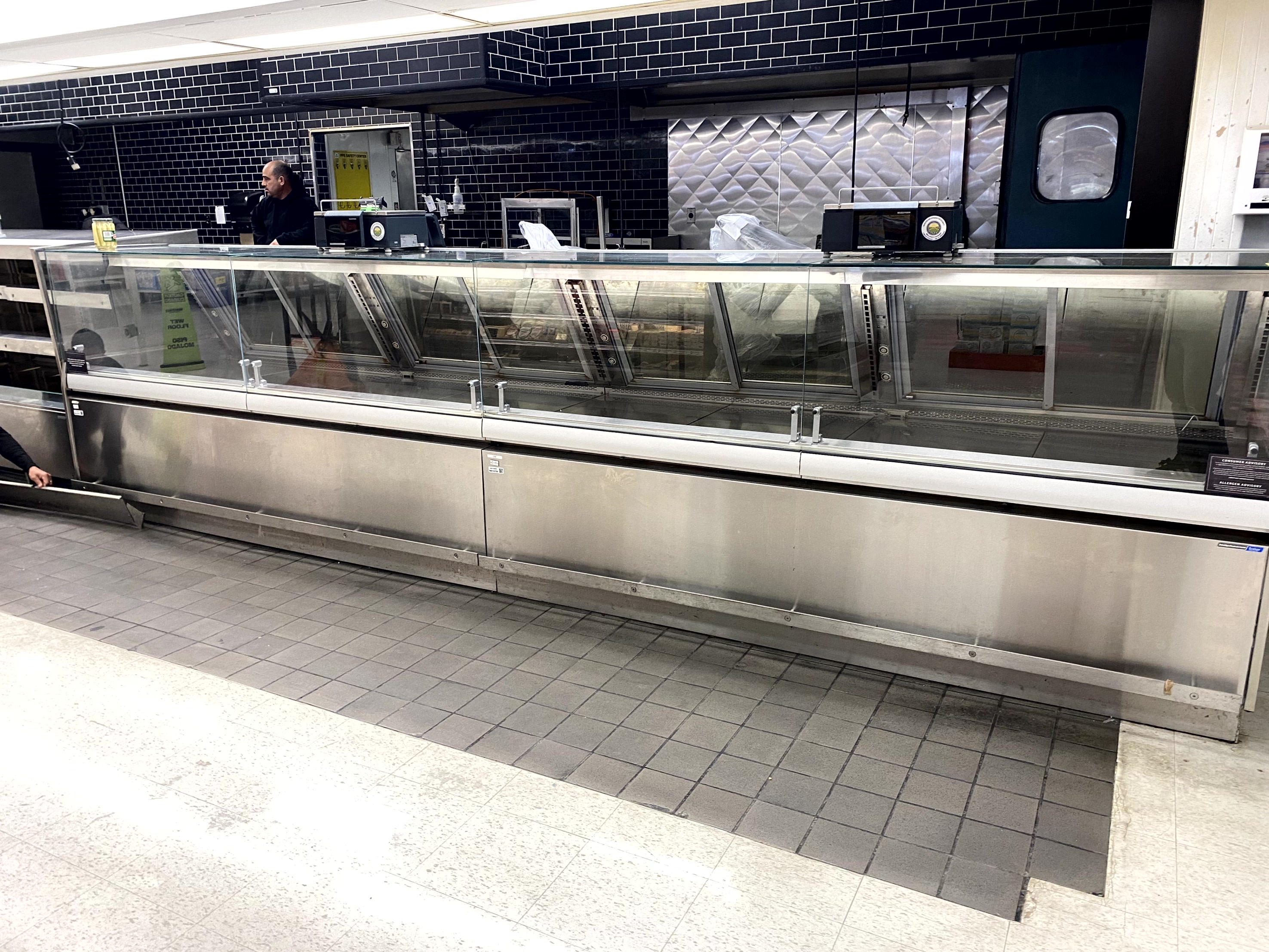 Winn Dixie Grocery Auction Labelle FL 02/05