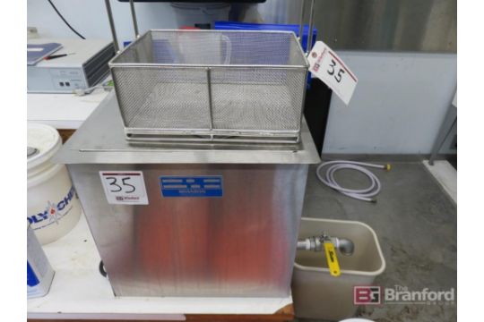 Branson C81620-40-24 Ultrasonic Cleaner