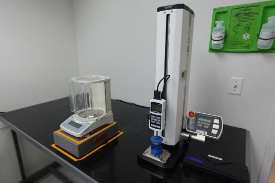 Mark-10 ESM303 Motorized Test Stand.