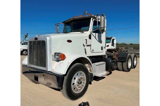 2016 PETERBILT 365 DAYCAB