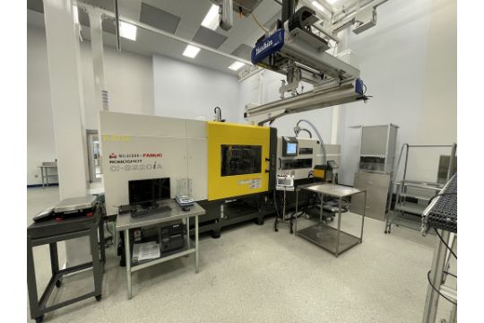 Fanuc (Milacron) 220 Ton All Electric Injection Molding…
