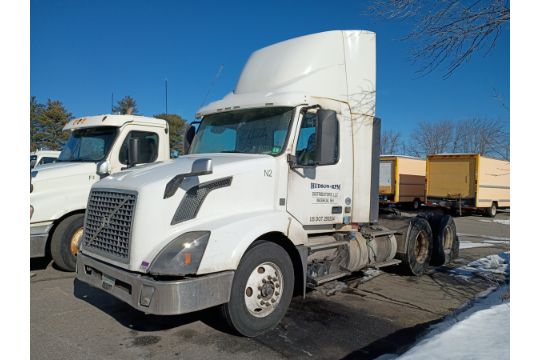 2017 Volvo VNL Tractor (Dead)