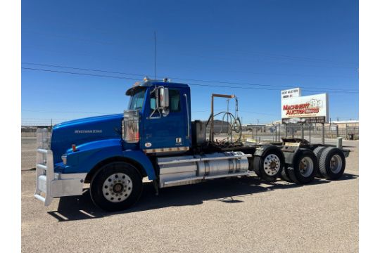 2020 WESTERN STAR 4900 TRI AXLE