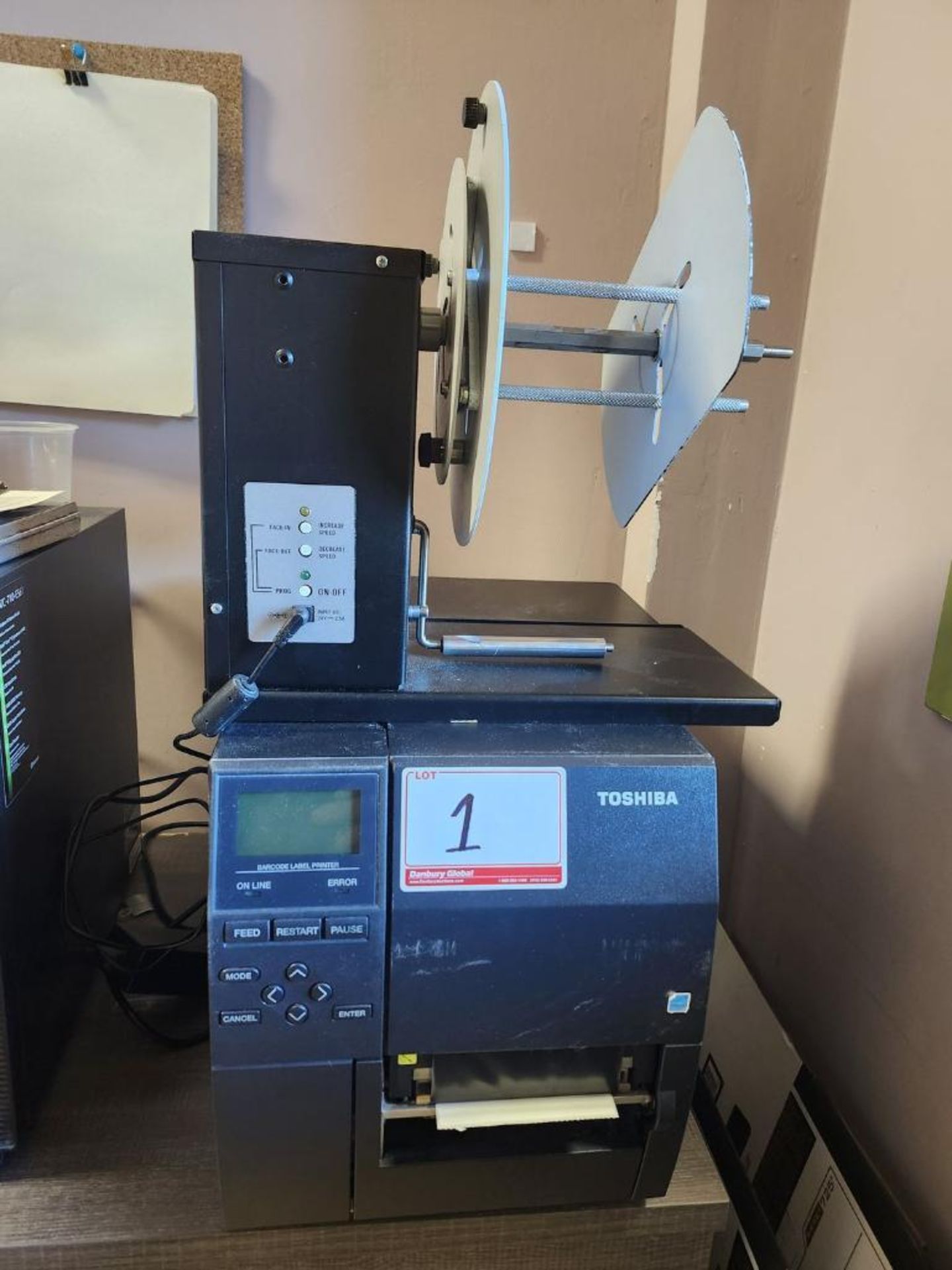 TOSHIBA B-EX4T2-GS12-QM-R BARCODE PRINTER W/ POWERED…