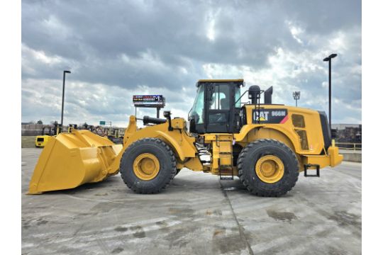 2017 CAT 966M Wheel Loader.