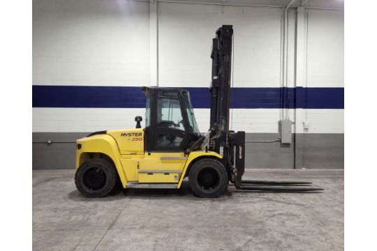 2019 Hyster H250HD2 25,000 Lb Diesel Forklift.