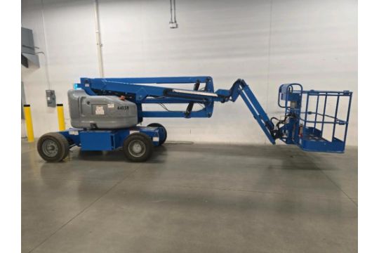 2012 Genie Z-45/25J Man Lift