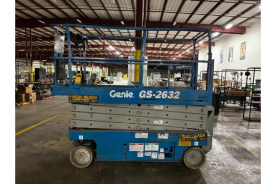 Genie GS2632 Scissor Lift, 500 Lb. Capacity, 32' Working…
