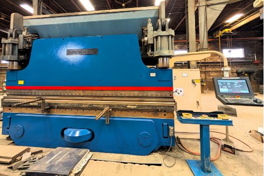 CINCINNATI AUTOFORM CNC HYDRAULIC PRESS BRAKE, 350-TON…