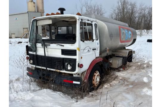 MACK/RENAULT MS300P FUEL TRUCK powered by…