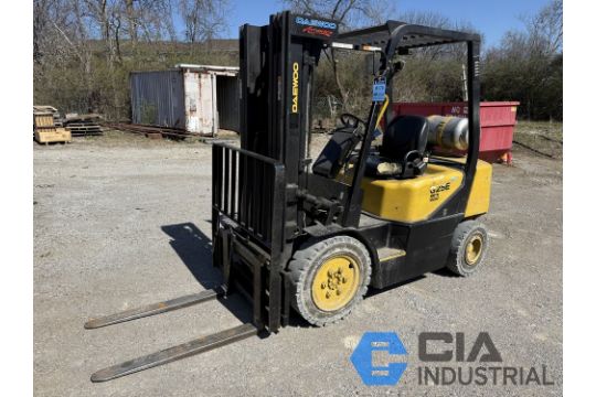 5,000 LB. DAEWOO MODEL G25E-3 LP GAS PNEUMATIC…