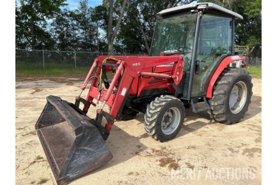 2016 Massey Ferguson 1533 Utility Tractor