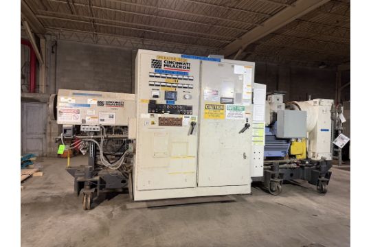 Milacron 6' Extruder w/AC Drive