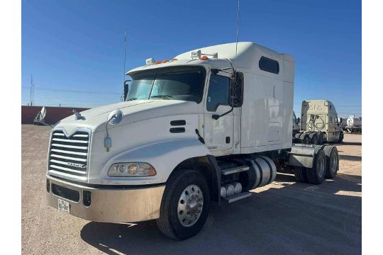 2018 MACK CXU (PINNACLE)
