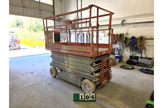 SKYJACK SCISSORLIFT, MODEL SJIII 4626