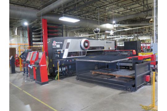 2008 Amada EMLK 3610NT 4kW 33 Ton 58-Station…