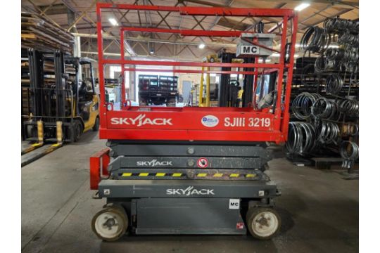 Skyjack SJ III-3219 Electric Scissor Lift, S/N 22095252,…