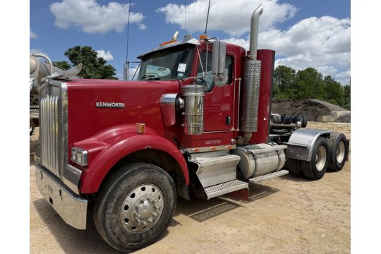 2003 KENWORTH W900 DAYCAB TRUCK