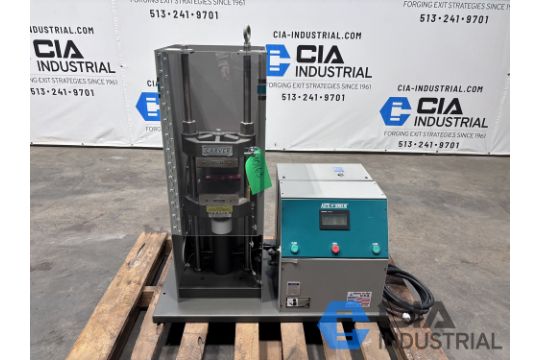 2013 CARVER 15 TON MODEL 3889.INE0000 AUTO-SERIES…