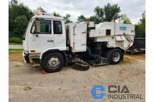2013 TYMCO DST-6 SWEEPER TRUCK; VIN #JNAPC81L4AAE80204,…
