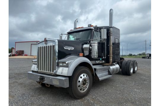 2018 KENWORTH W900 SLEEPER TRUCK