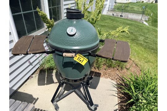 BIG GREEN EGG CHARCOAL GRILL W/ COVER & REPLACEMENT…