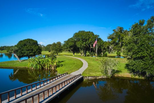 Half-Acre Homesite in Florida's Premier Golf & Lake…
