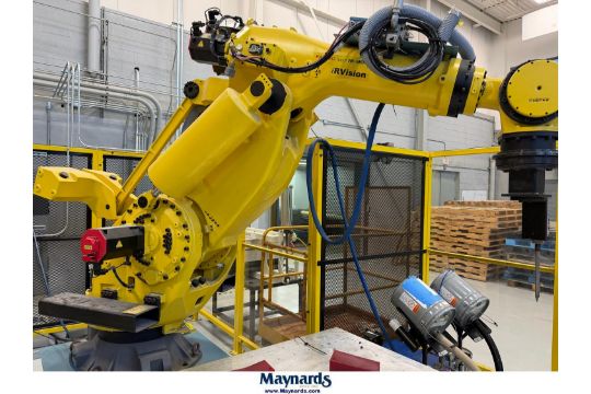 2014 Fanuc M-900iB/700 6-Axis Robot