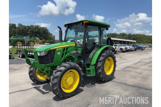 2023 John Deere 5075E Tractor