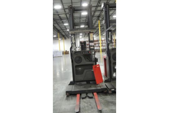 Triple Stage Mast Order Picker