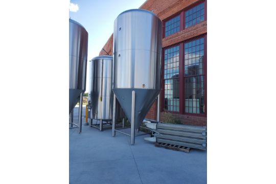 BrewPro Polished stainless steel jacketed fermentation…