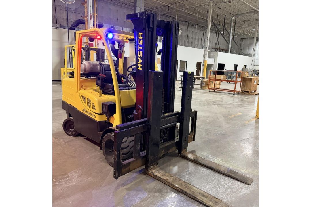 Large Printing and Distribution Center