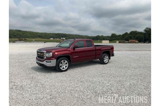 2017 GMC Sierra 1500 4X4 Pick Up